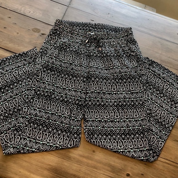 𝅺old Navy fluid wide pants - Picture 1 of 8